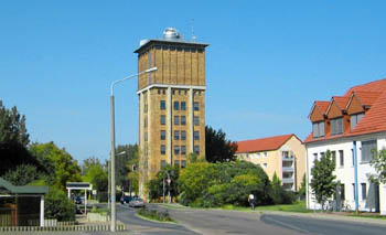 Blick zur Herzberger Sternwarte - 1960 auf dem Wasserturm erbaut